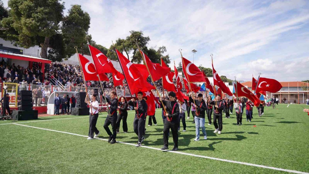 Ayvalık’ta 23 Nisan 106. kez coşkuyla kutlandı