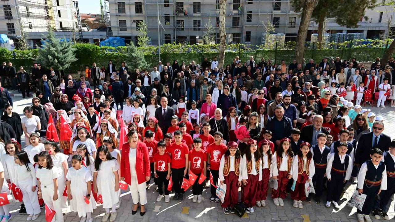 Fırat İlköğretim Okulu’nda 23 Nisan etkinliği