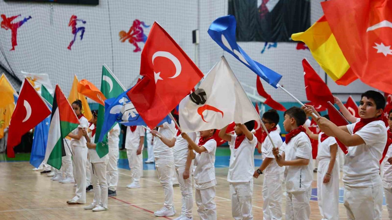 Elazığ’da 23 Nisan coşkuyla kutlandı