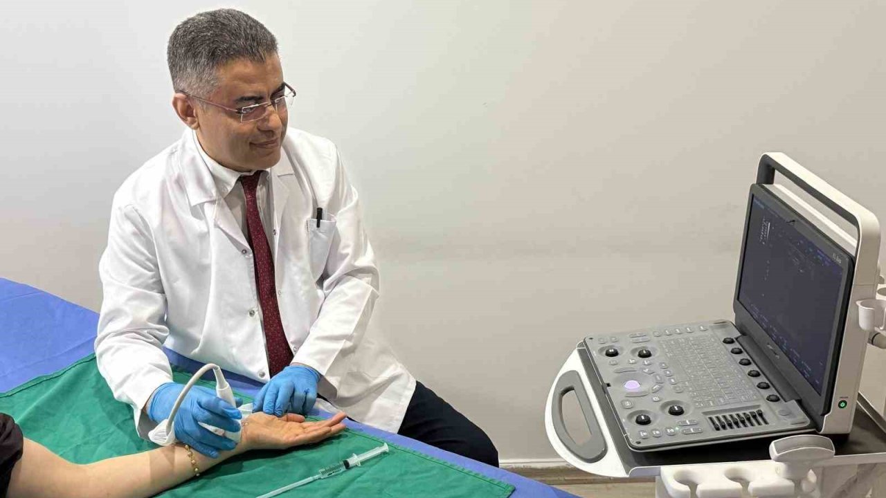 Prof. Dr. İrfan Koca: "Hidrodiseksiyon ile ağrıya değil nedene müdahale ediyoruz"