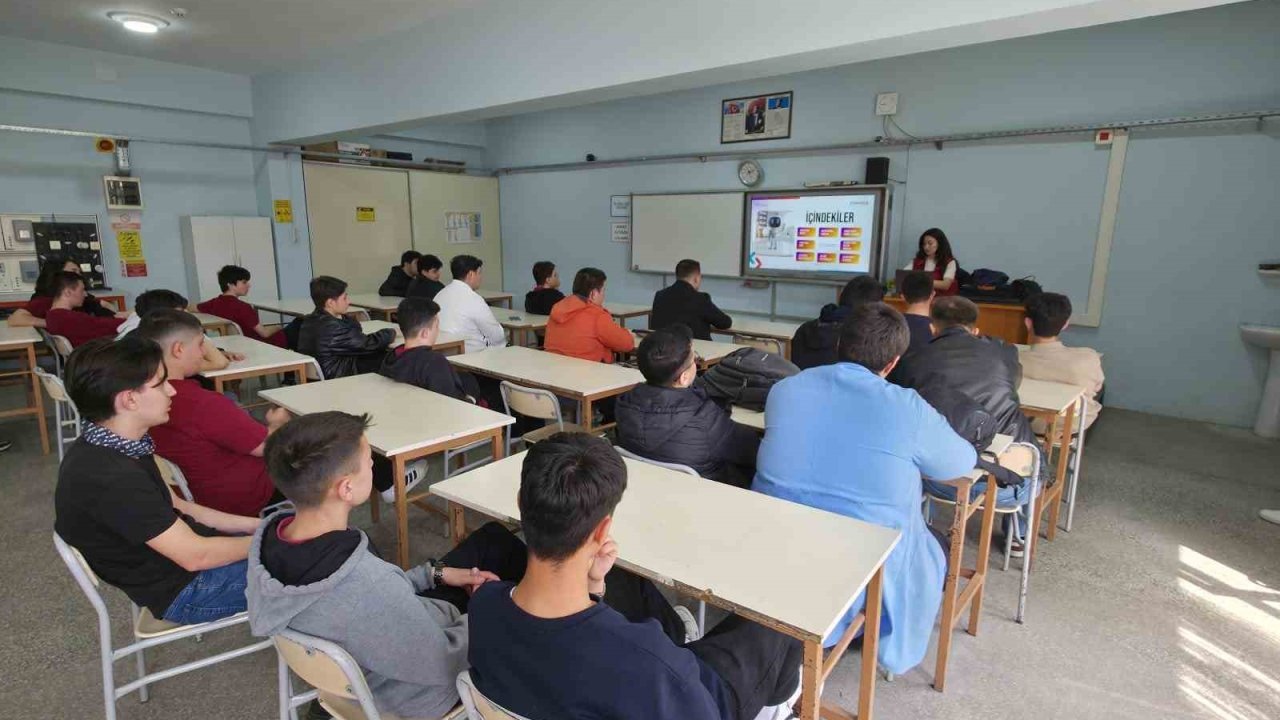 Lise sıralarında yapay zeka mesaisi