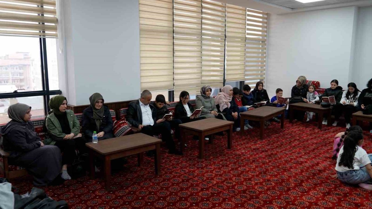 Elazığ’da ’Ailemle Okuyorum’ etkinliği