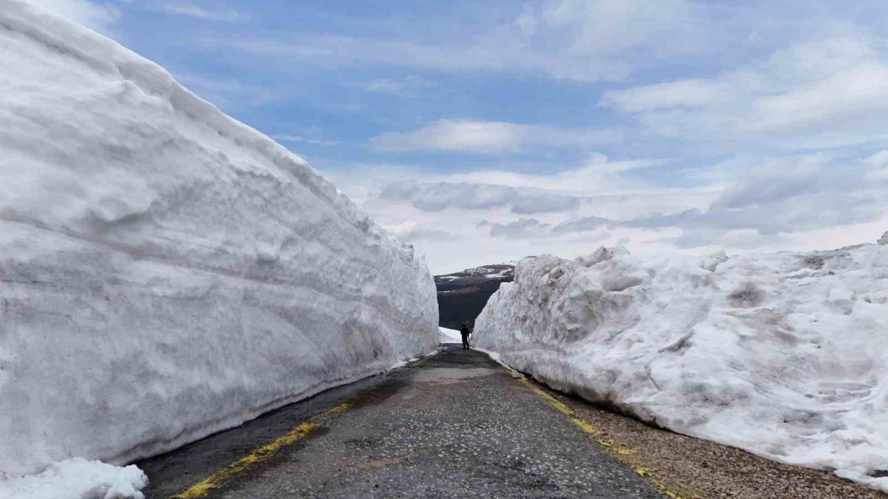 Ordu’nun yükseklerinde nisan sonunda 4 metre kar