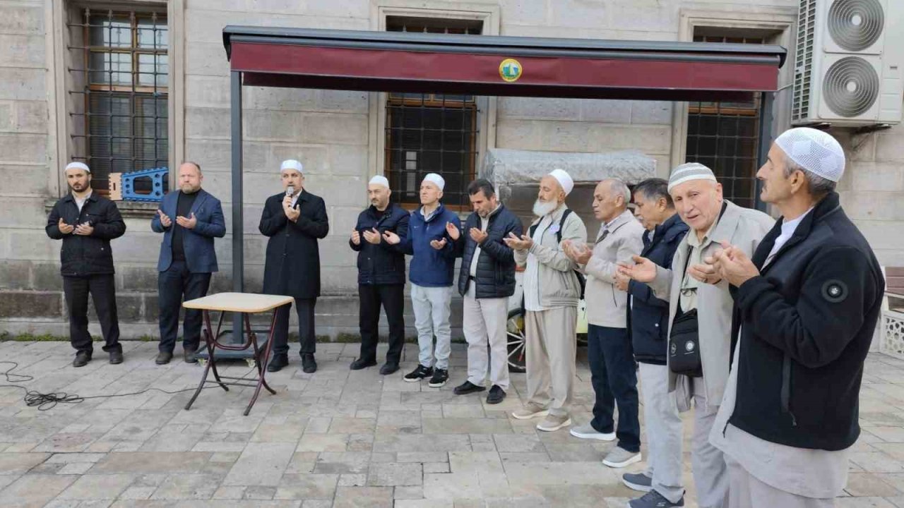 Alaplı’da Hacı Adayları Dualarla Uğurlandı