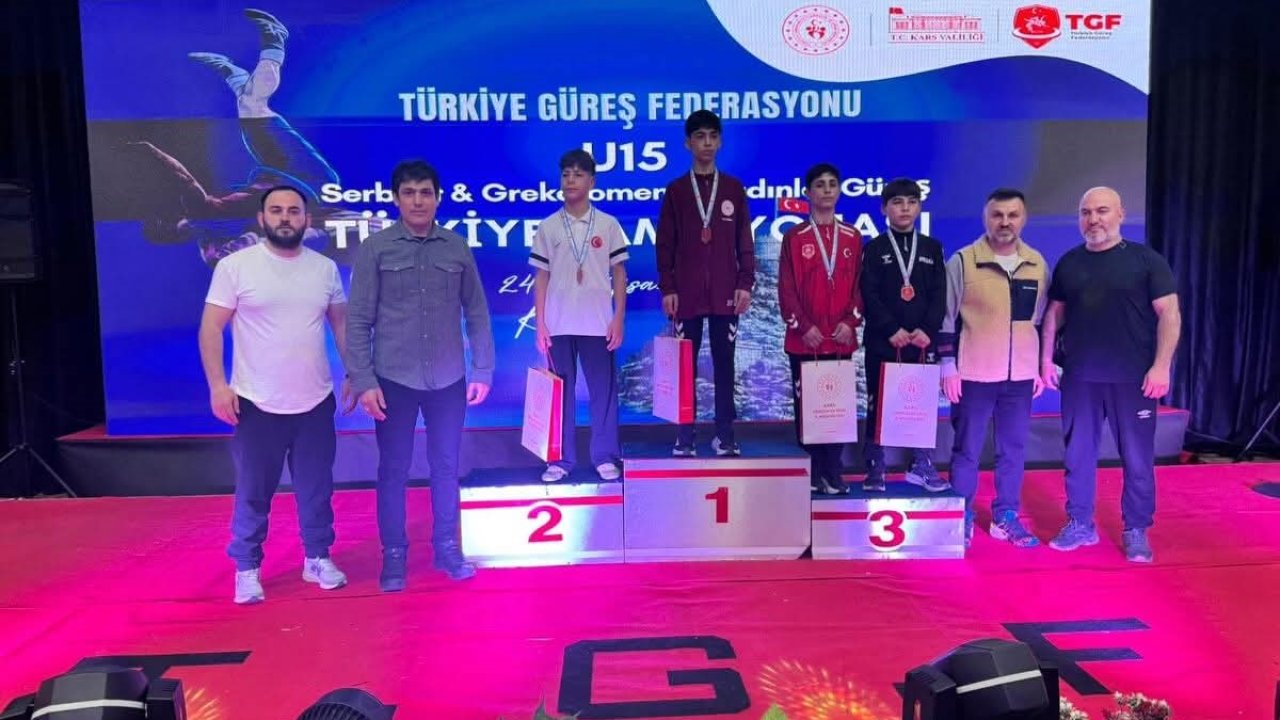 Yunusemreli güreşçi Kalay’dan bronz madalya