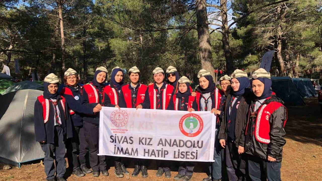 Sivaslı izciler Çanakkale ruhun yerinde yaşadı