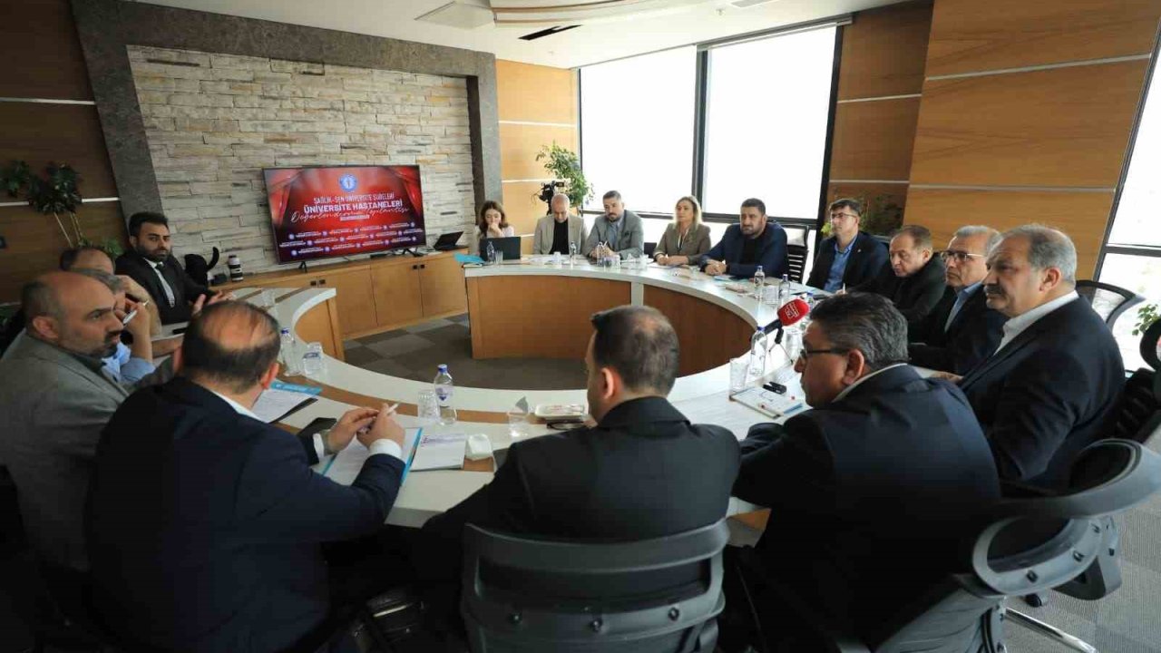 Sağlık-Sen Genel Başkanı Doğan: "Üniversite hastanelerinin sorunlarını gündemden düşürmeyeceğiz"