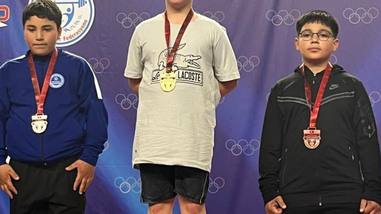 Halterde Mustafa Uyan Türkiye Şampiyonu oldu