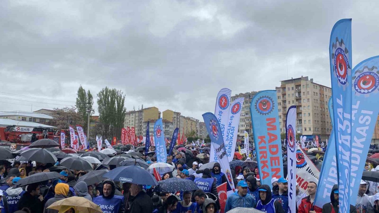 Eskişehir’de 1 Mayıs 2 bin kişi ile kutlandı