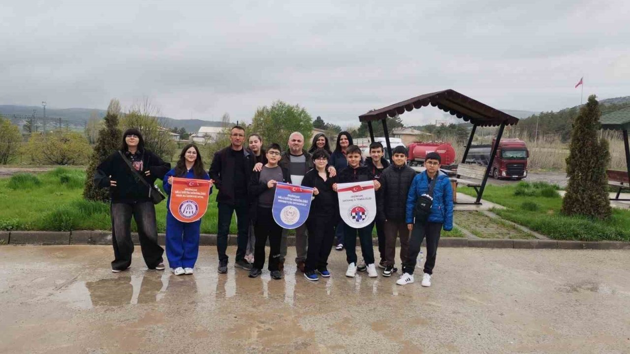 Erzincanlı satranç sporcuları Türkiye finallerine hazırlanıyor