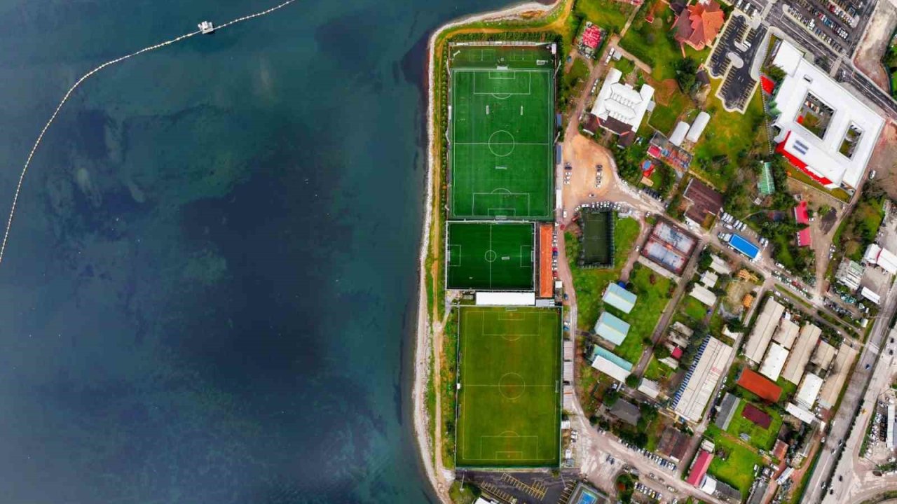 İzmit’te sahil şeridi eğitim, spor ve sosyal projelerle yeniden şekilleniyor