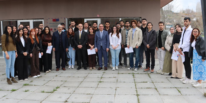 Kars'ta Yapay Zekâ Eğitimleri Tamamlandı