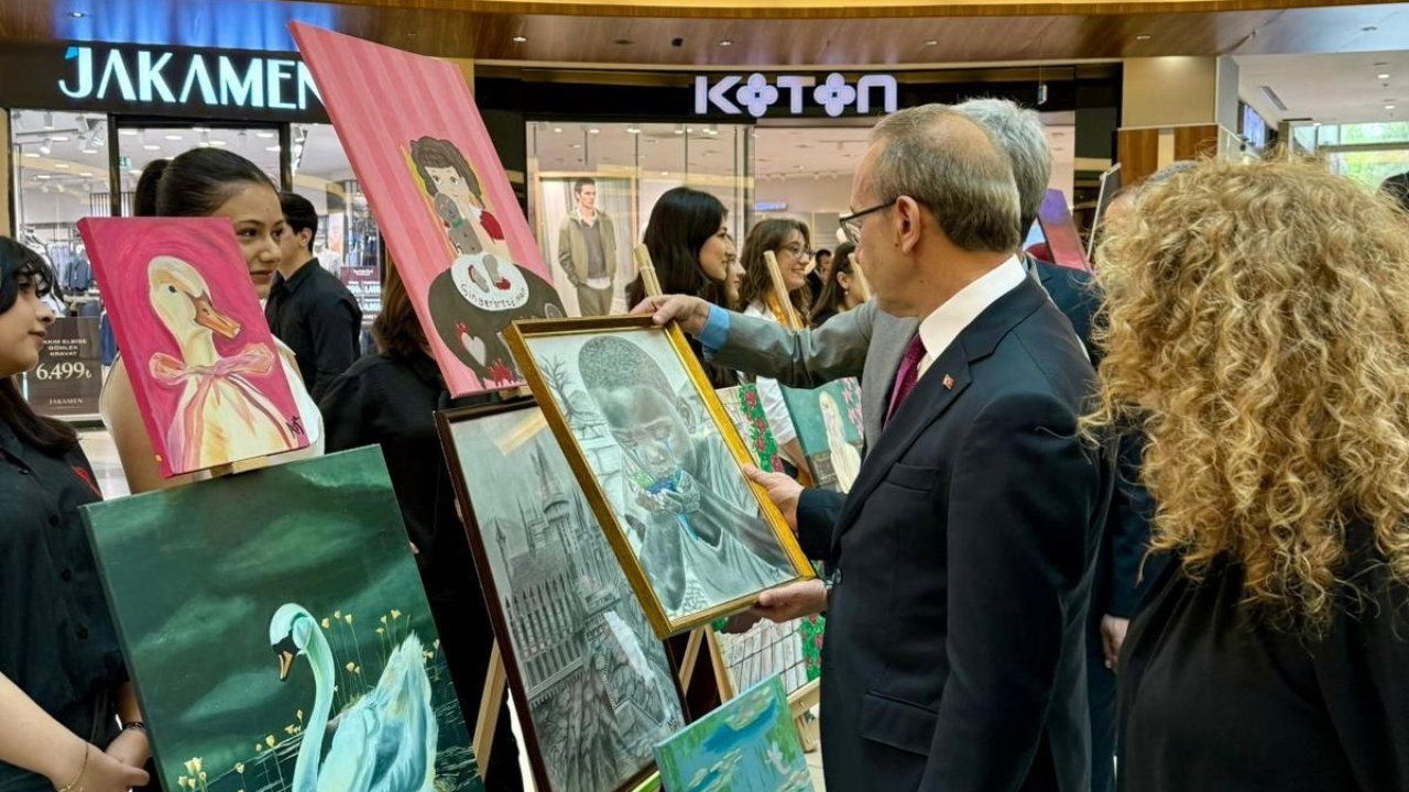 Malatya’da yılsonu karma sergisi açıldı