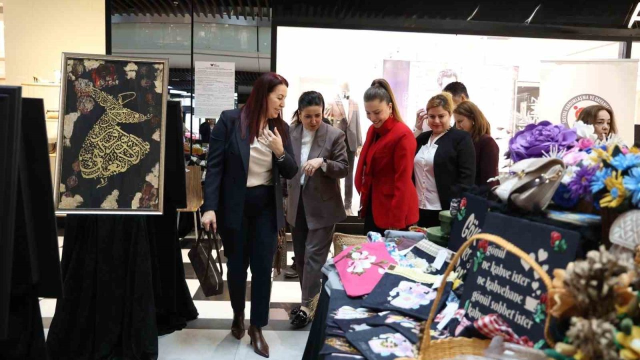 AVM’de el emeği ürünler sergilendi