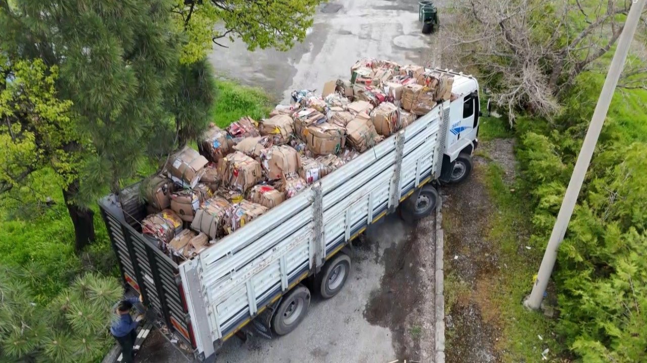 Üniversitede 76 ton atık ekonomiye kazandırıldı