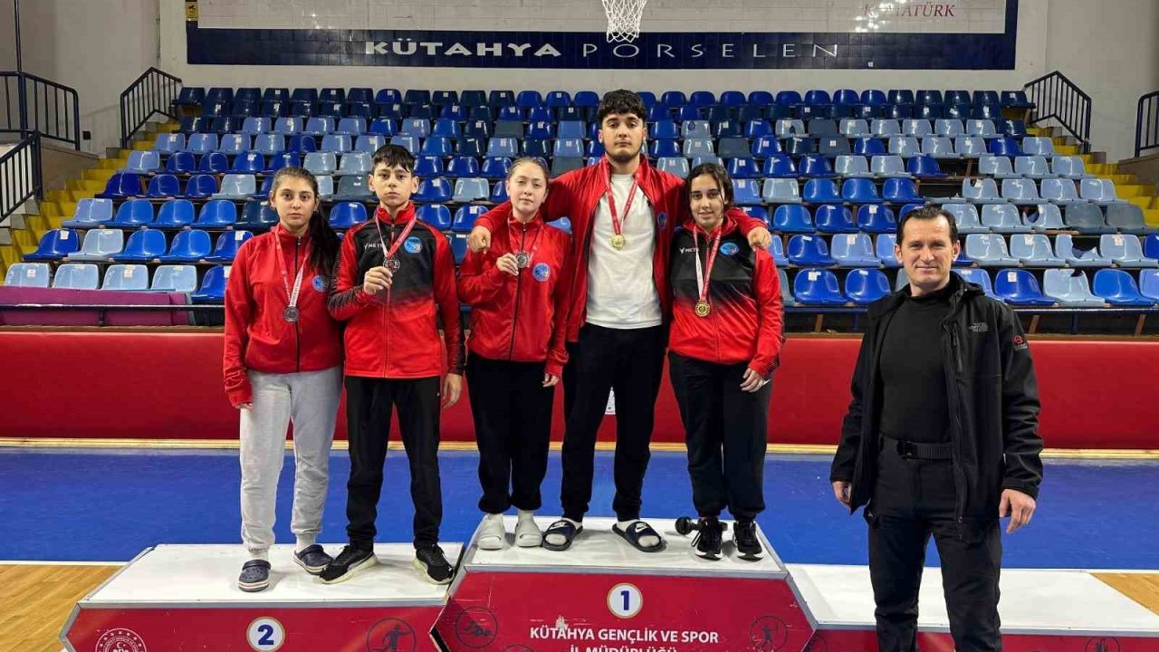 Pazarlar Spor Lisesinden tarihi rekor