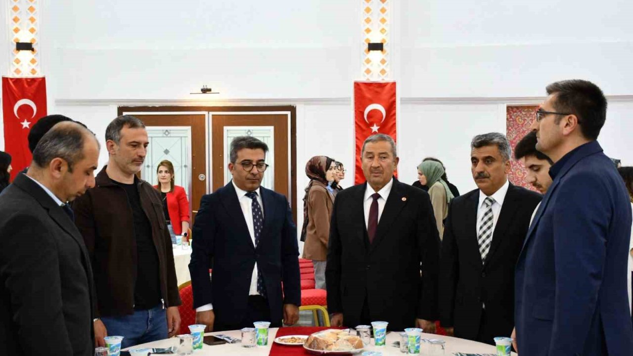 Başkan Bozkurt, ’Sağlıkçılar Haftası’ programına katıldı