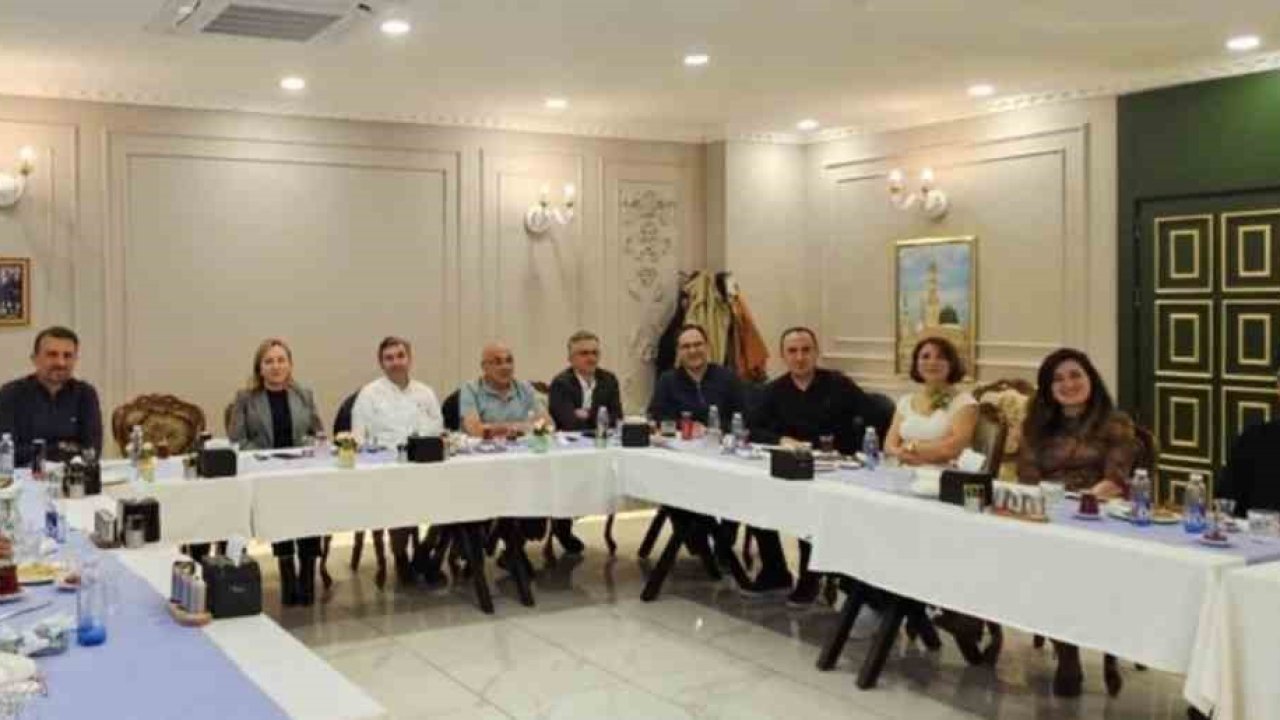 GAÜN Hastanesi’nde tiroid kanserine ekip yaklaşımı