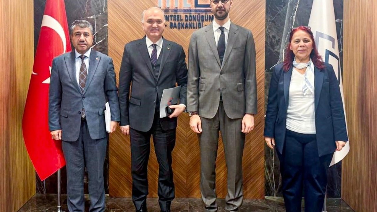 Başkan Özlü kentsel dönüşüm sürecini hızlandırıyor