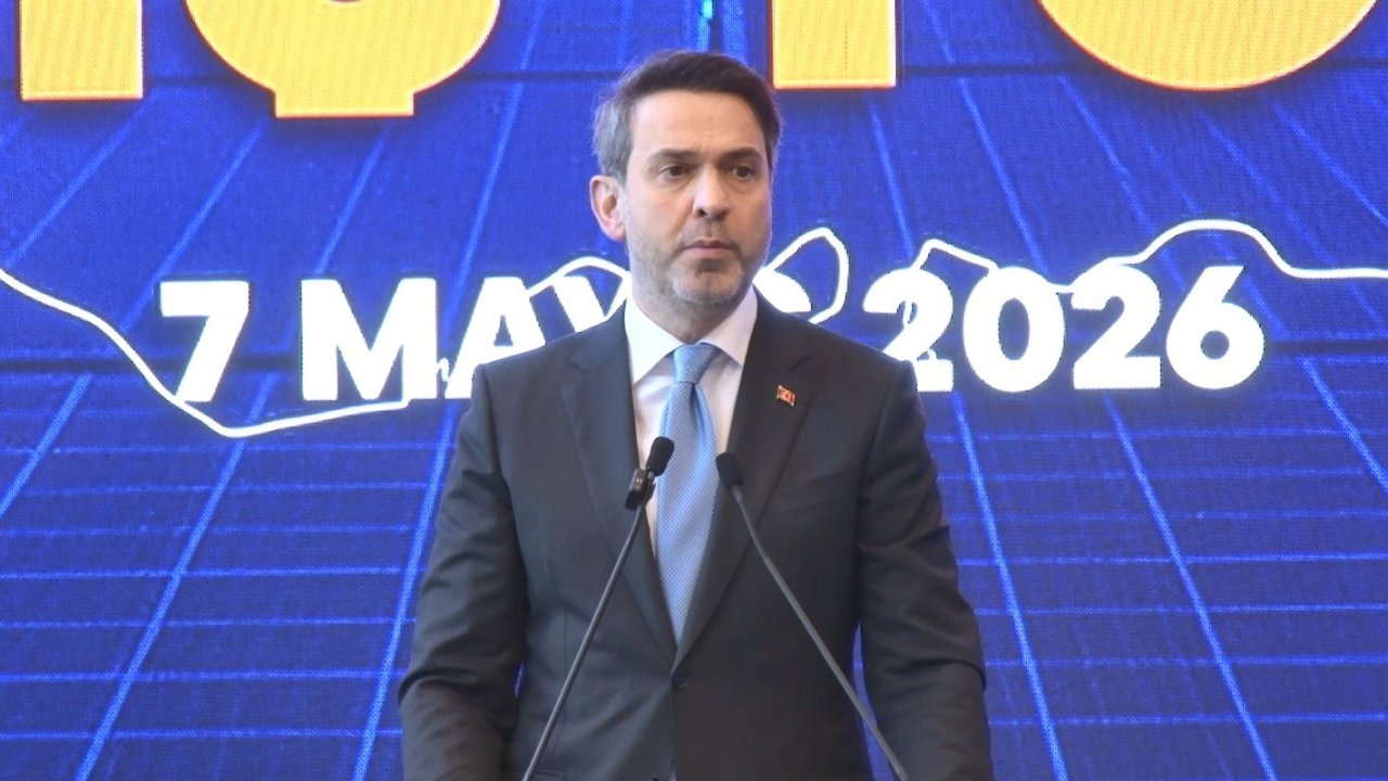 Bakan Bayraktar: "Ana muhalefet, 2 milyar dolarlık dış yatırımın ülkemizdeki siyasi ve ekonomik istikrara güvenini göstermesinden rahatsızlık duyuyor"