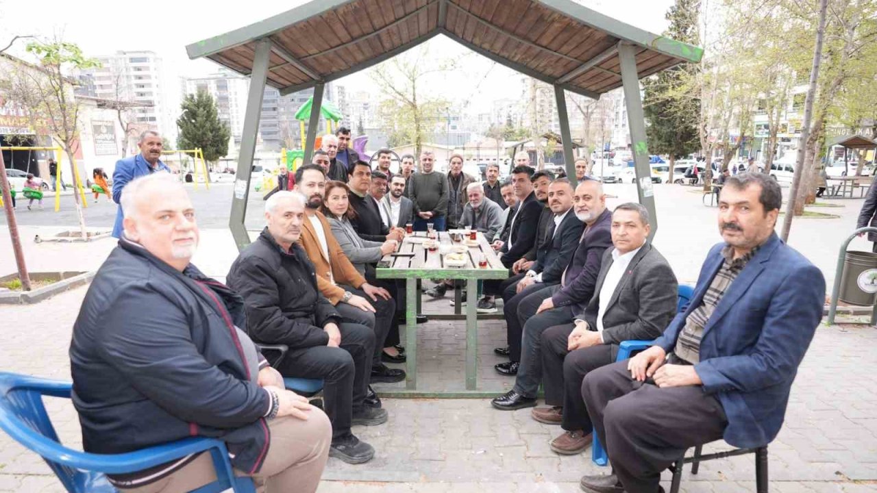 Yılmaz’dan Çıksorut ve Umut mahallesine ziyaret