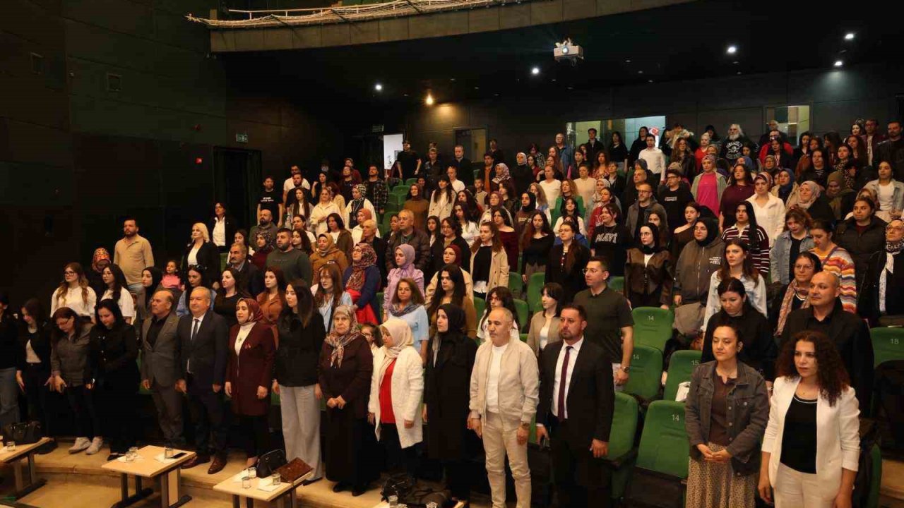 Niğde’de ’Modern Folk Konseri’ sanatseverlerle buluştu