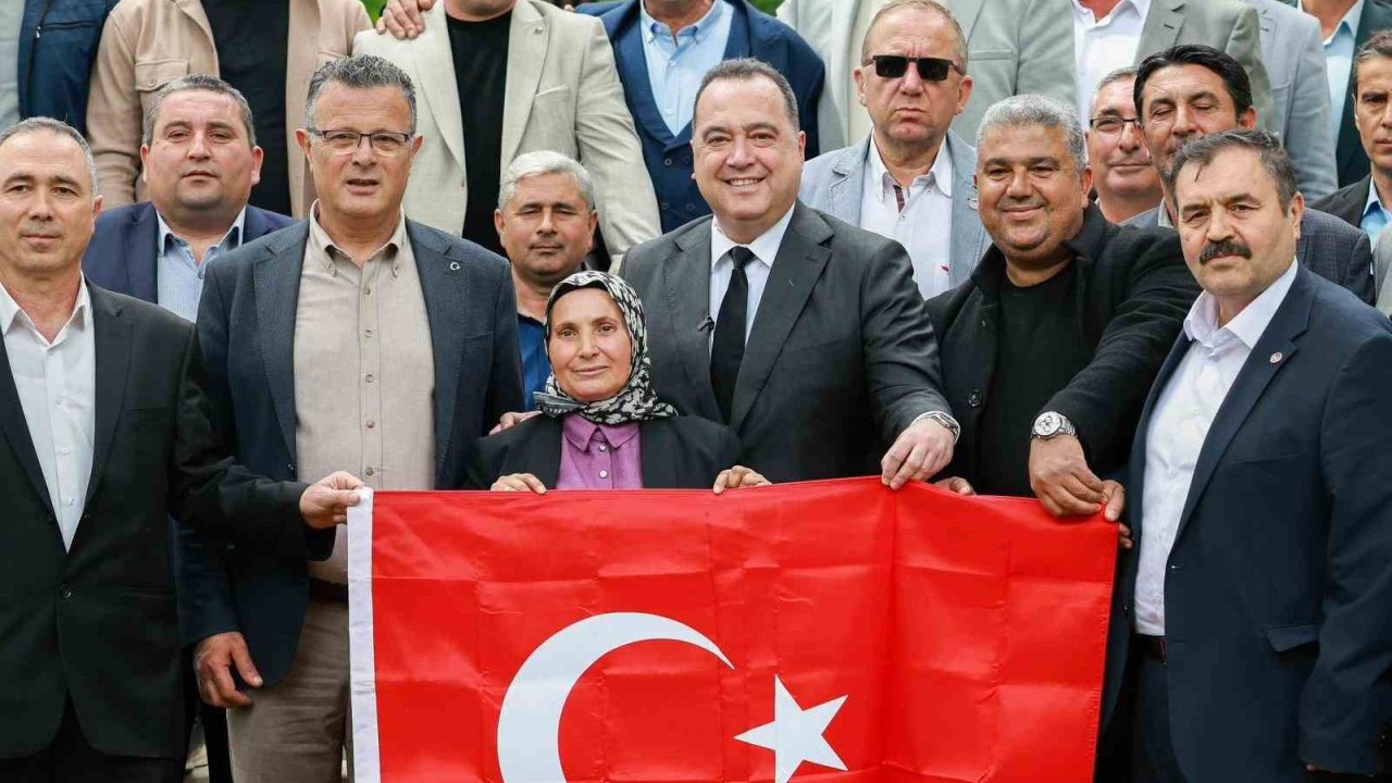 Başkan Dutlulu Alaşehir’de mahalle muhtarlarıyla buluştu