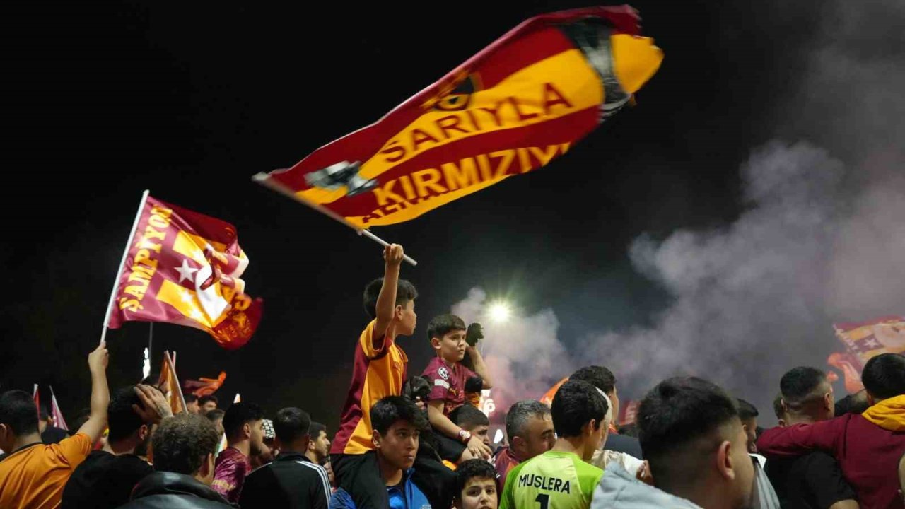 Gaziantep’te Galatasaray’ın 26. şampiyonluğu kutlandı