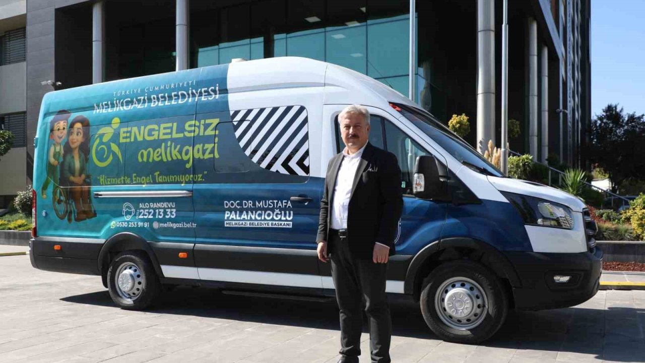 Melikgazi’de engeller sevgiyle aşılıyor