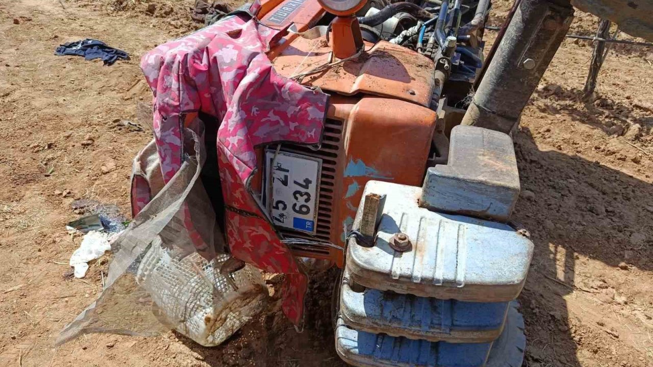 Devrilen traktörün altında kalan Buldanlı çifti ölüm ayırdı