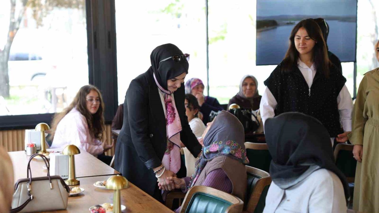 Alaca’da Anneler Günü’nde anlamlı buluşma