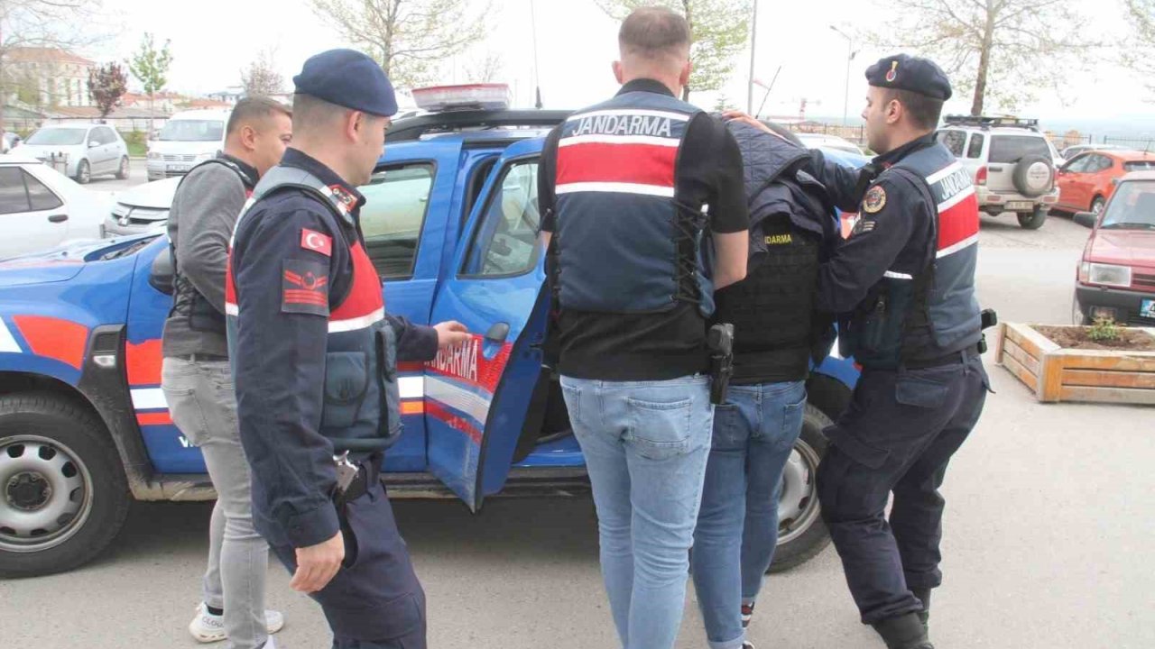 Kaçan cinayet şüphelilerini JASAT yakaladı