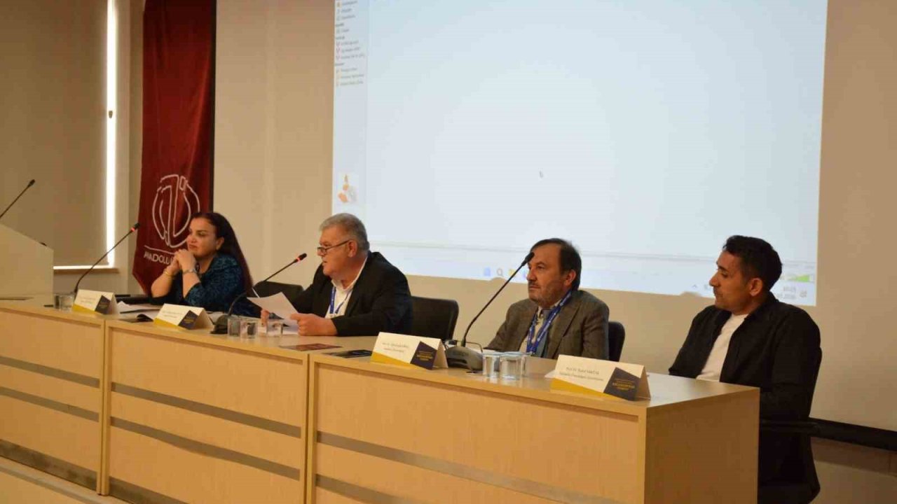 Koca Ragıp Paşa’nın çok yönlü düşünce dünyası çalıştayda değerlendirildi