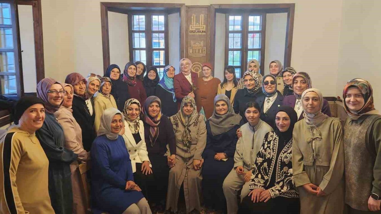 Hüma Hatun Dost Meclisi’nde şehit ve gazi anneleri ağırlandı