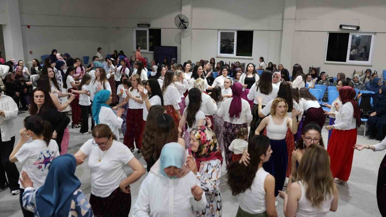 Hacıhaliller Mahallesi’nde şalvar gecesi coşkusu