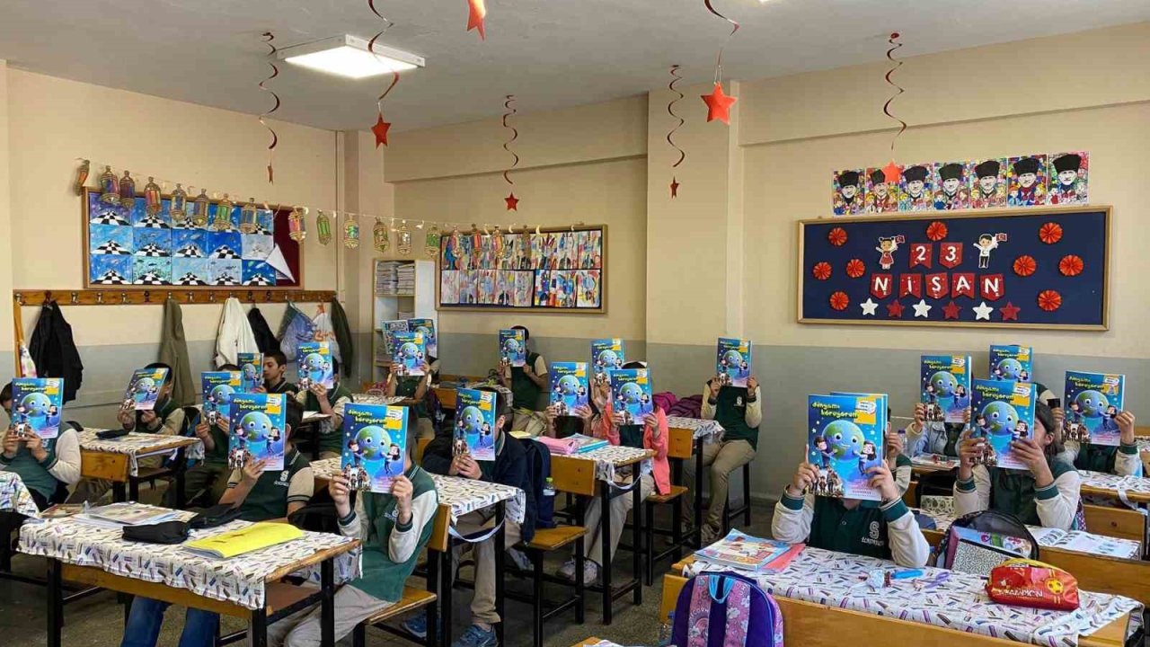 Miniklere çevre ve geri dönüşüm dersi