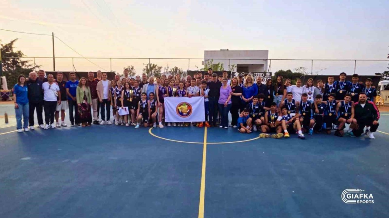 Ege Dostluk Turnuvası şampiyonu Denizli Büyükşehir oldu