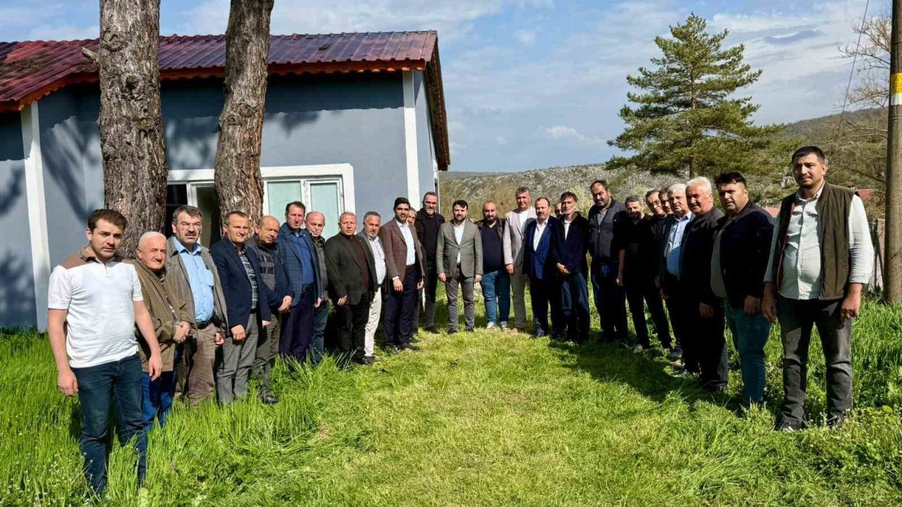 AK Parti heyeti hıdırellez etkinliklerinde vatandaşlarla buluştu