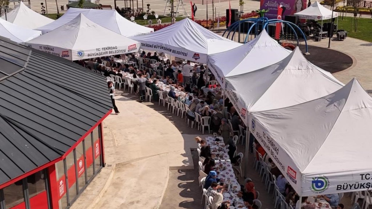 Anneler buluştu