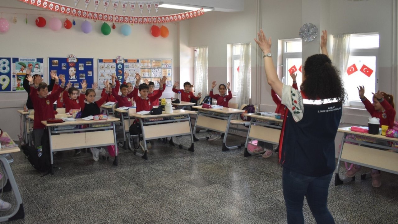 Bayburt’ta öğrencilere gıda güvenilirliği ve su verimliliği anlatıldı