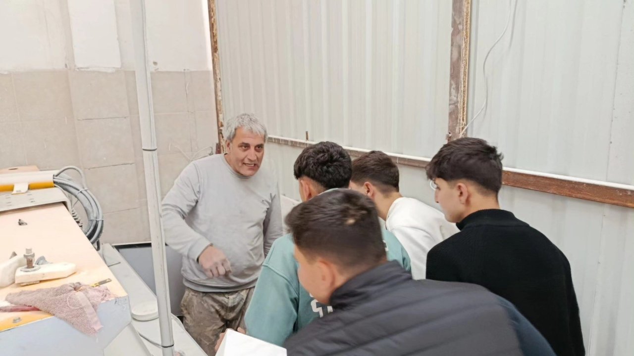 Germencikli öğrenciler Budapeşte’de Avrupa standartlarında eğitim aldı