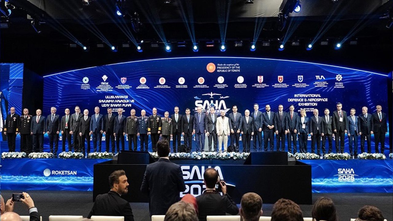 Rektör Çakmak, SAHA 2026’da savunma sanayii temsilcileriyle bir araya geldi