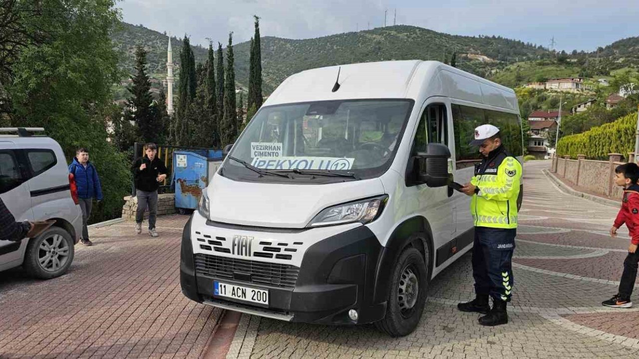 Bilecik’te okul servis araçları denetlendi