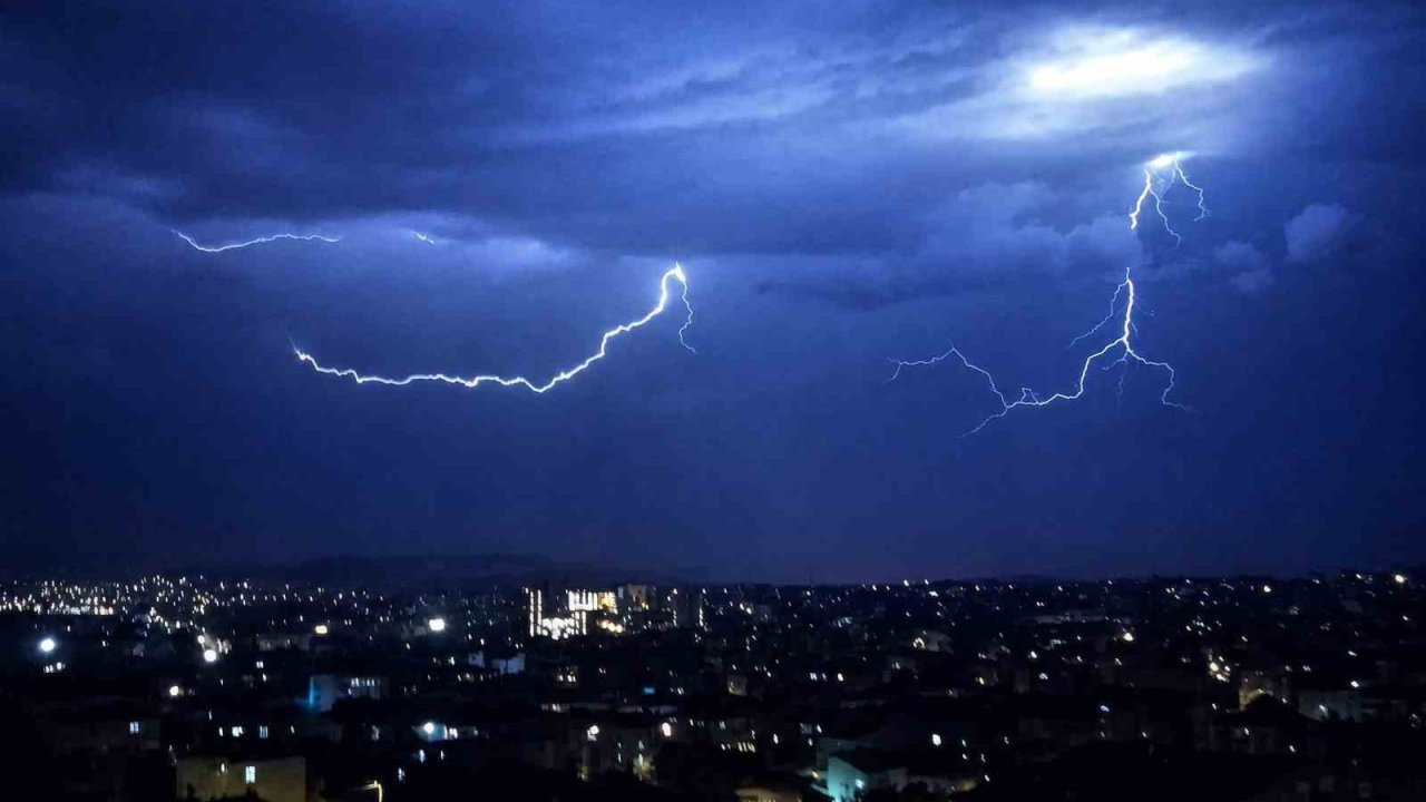 Kırıkkale için gök gürültülü kuvvetli sağanak uyarısı