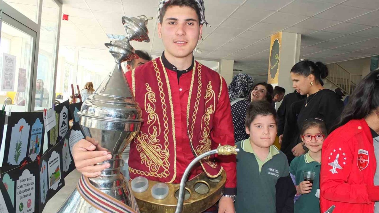 Sergide Osmanlı Şerbeti ikram etti