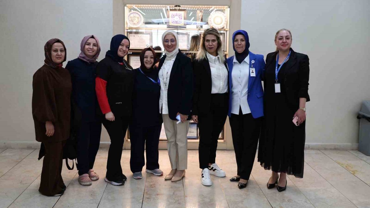ERÜ Hastanelerinde 12 Mayıs Hemşireler Günü ve 12-18 Mayıs Hemşireler Haftası kutlandı
