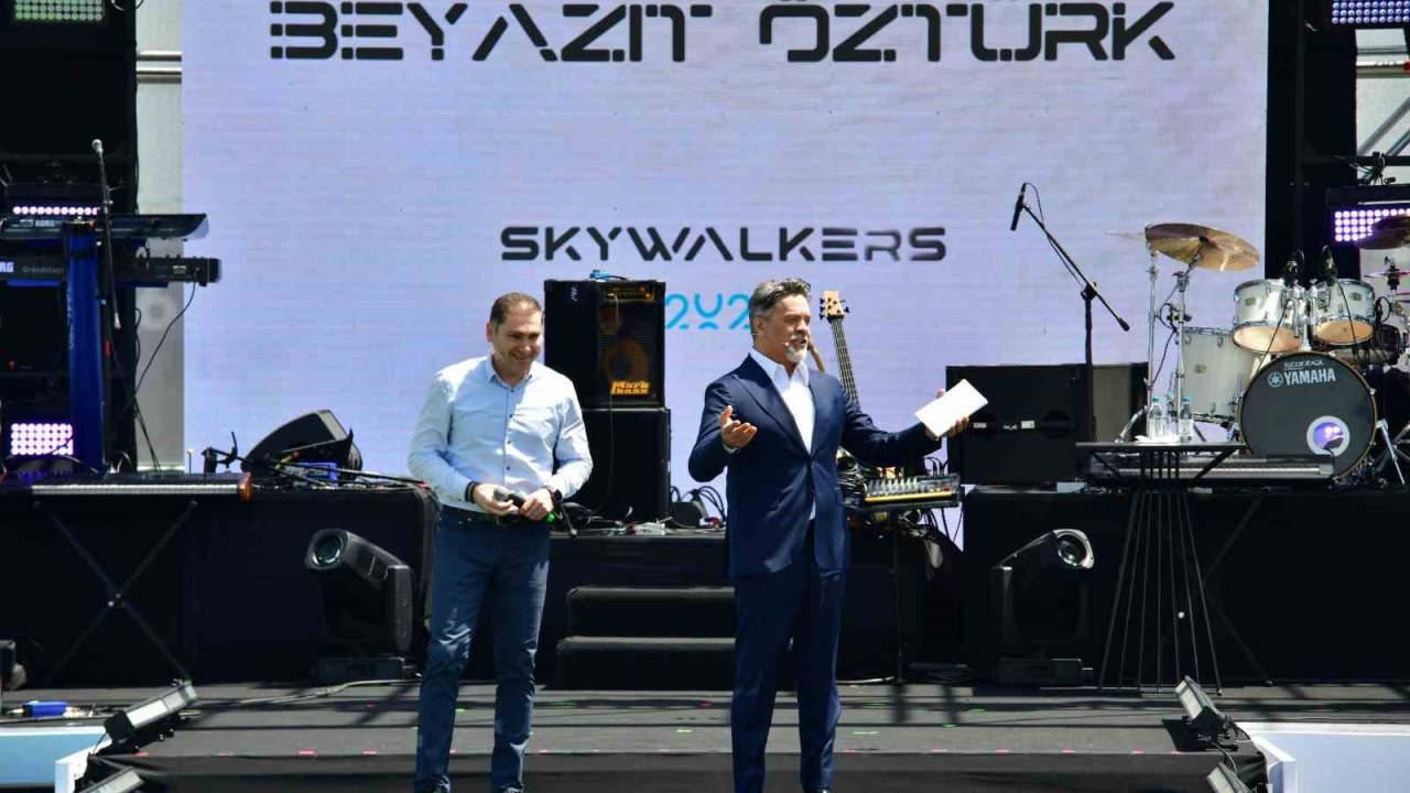 İGA İstanbul Havalimanında büyük aile buluşması: İGA çalışanları Skywalkers’ta