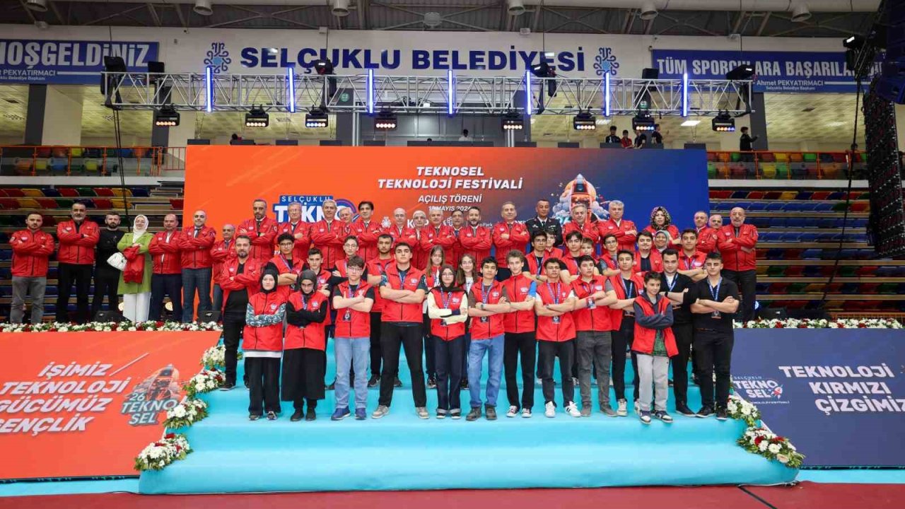 Selçuklu TEKNOSEL Teknoloji Festivali başladı
