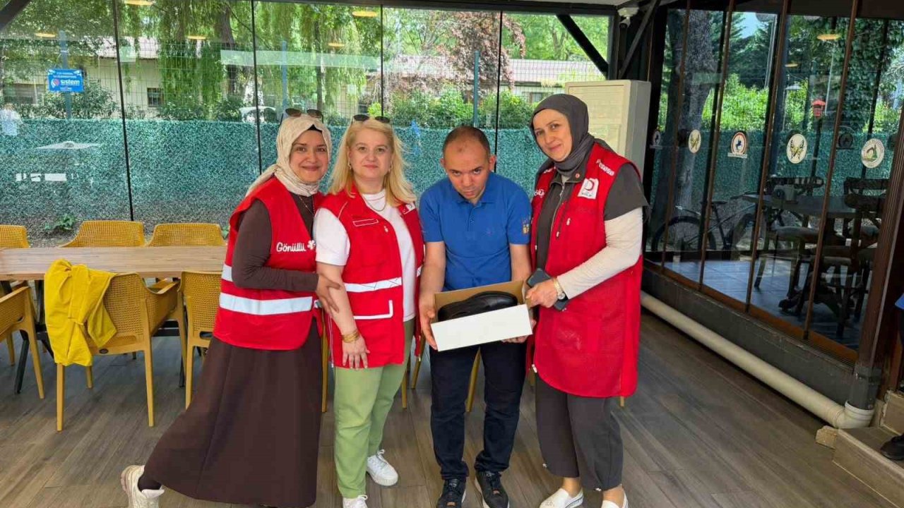 Kızılay’dan Engelliler Haftası’na anlamlı etkinlik