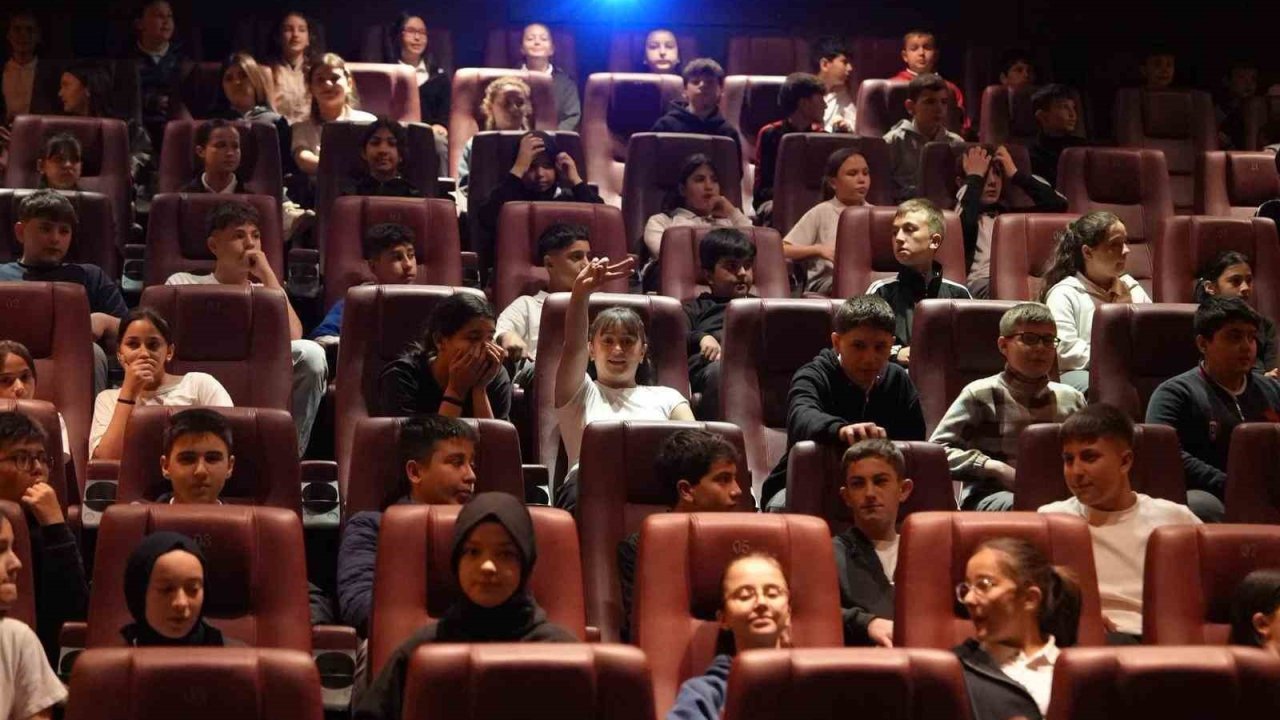 Öğrencilere sinema etkinliği